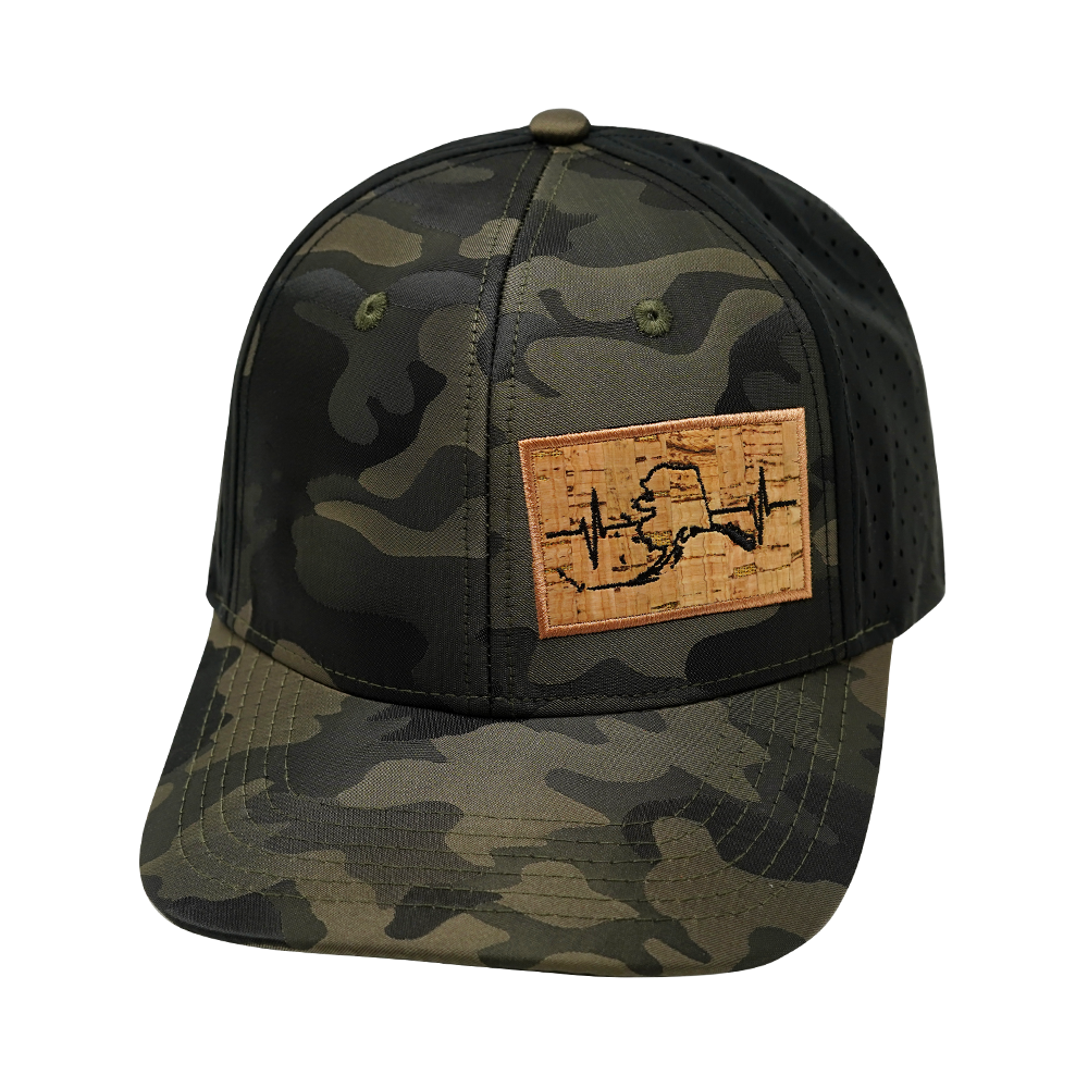 Alaska - 6 Panel - Tan Camo / Black - Laser Mesh (Unisex)