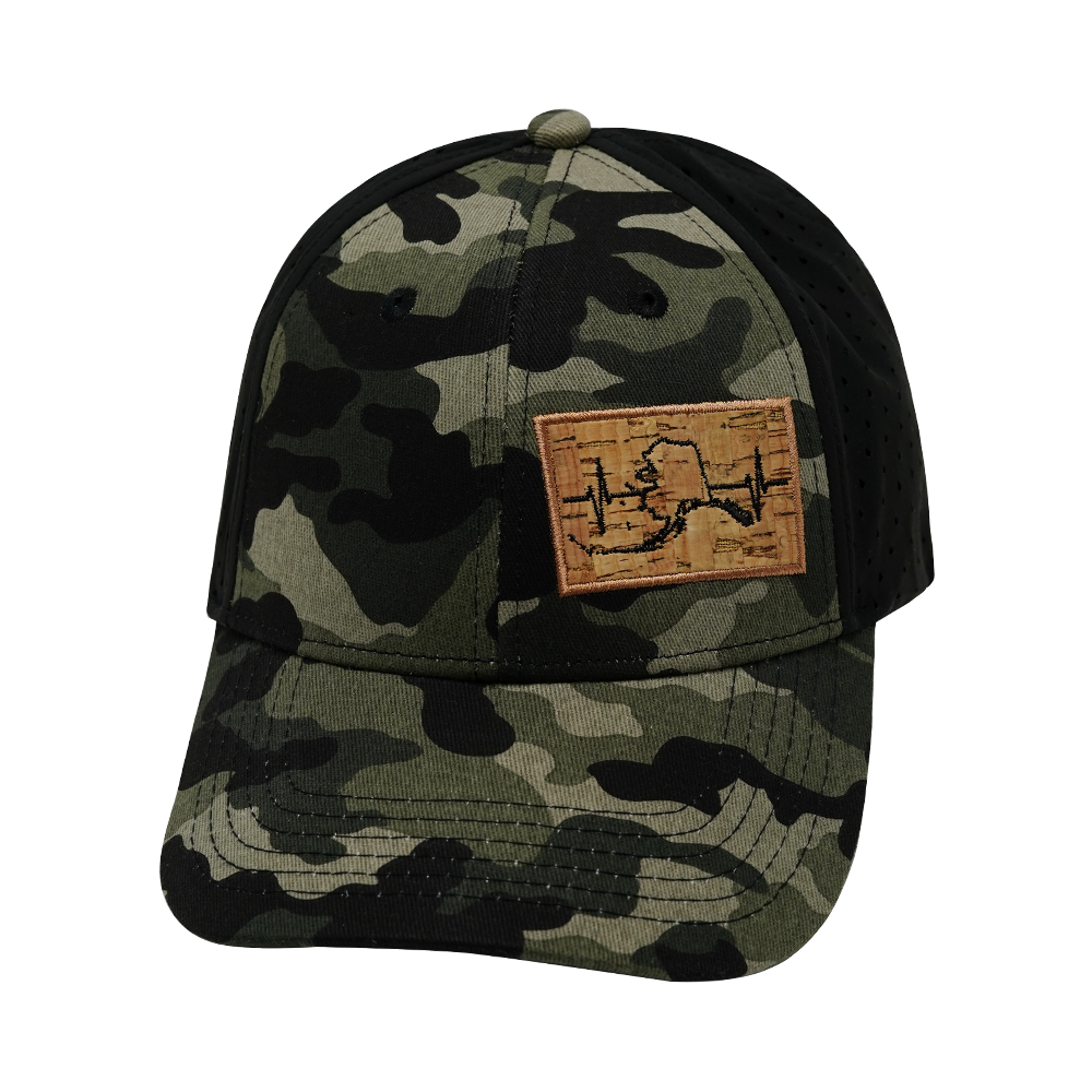 Alaska - 6 Panel - Shallow Fit - Pony Tail - Camo / Black - Soft Trucker Mesh (Unisex)