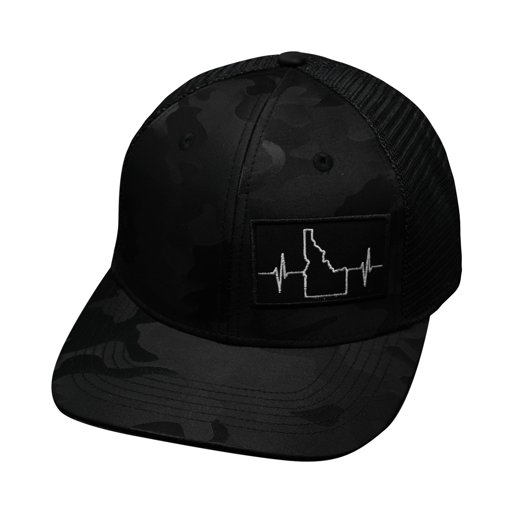 Idaho - 6 Panel - Black Camo / Black - Trucker Mesh (Unisex)